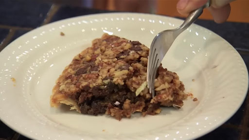 Chocolate Pecan Pie Screenshot from America's Heartland Season 7 Episode 05
