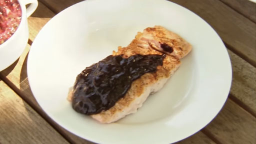 Blueberry Barbecue Sauce Screenshot from America's Heartland Season 8 Episode 09