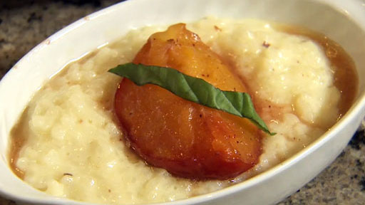 Creamy Rice Pudding with Caramelized Peaches Screenshot from America's Heartland Season 9 Episode 04